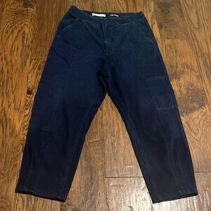 listing-status-banner